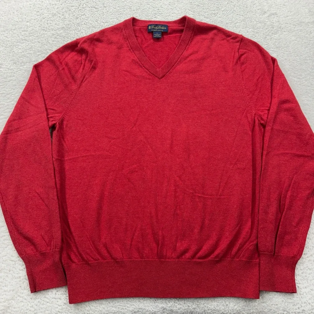 Brooks Brothers Mens Red Supima Cotton V-Neck Sweater Large Fine Knit Classic‎